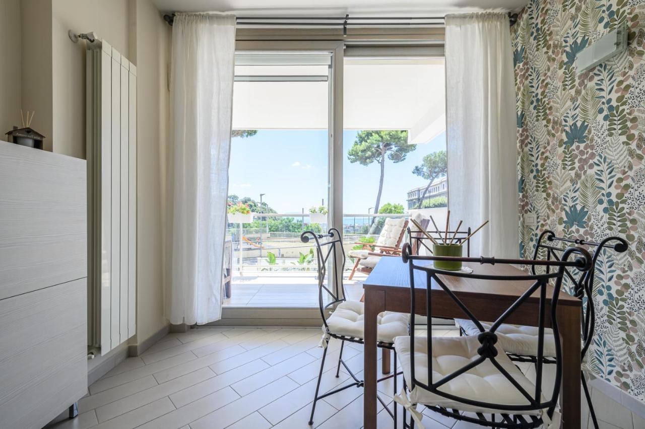 Viale Dei Colli Aminei 10 Appartement *