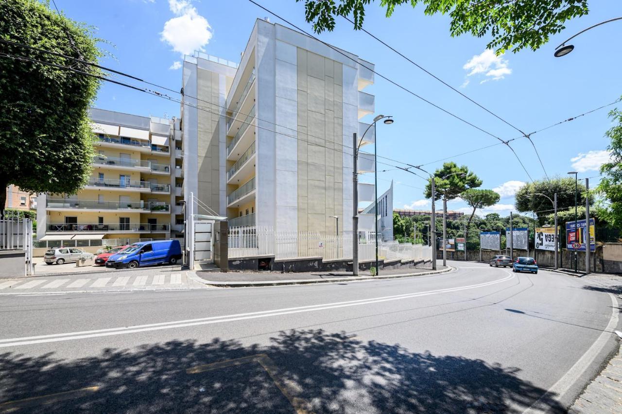 Viale Dei Colli Aminei 10 Appartement *